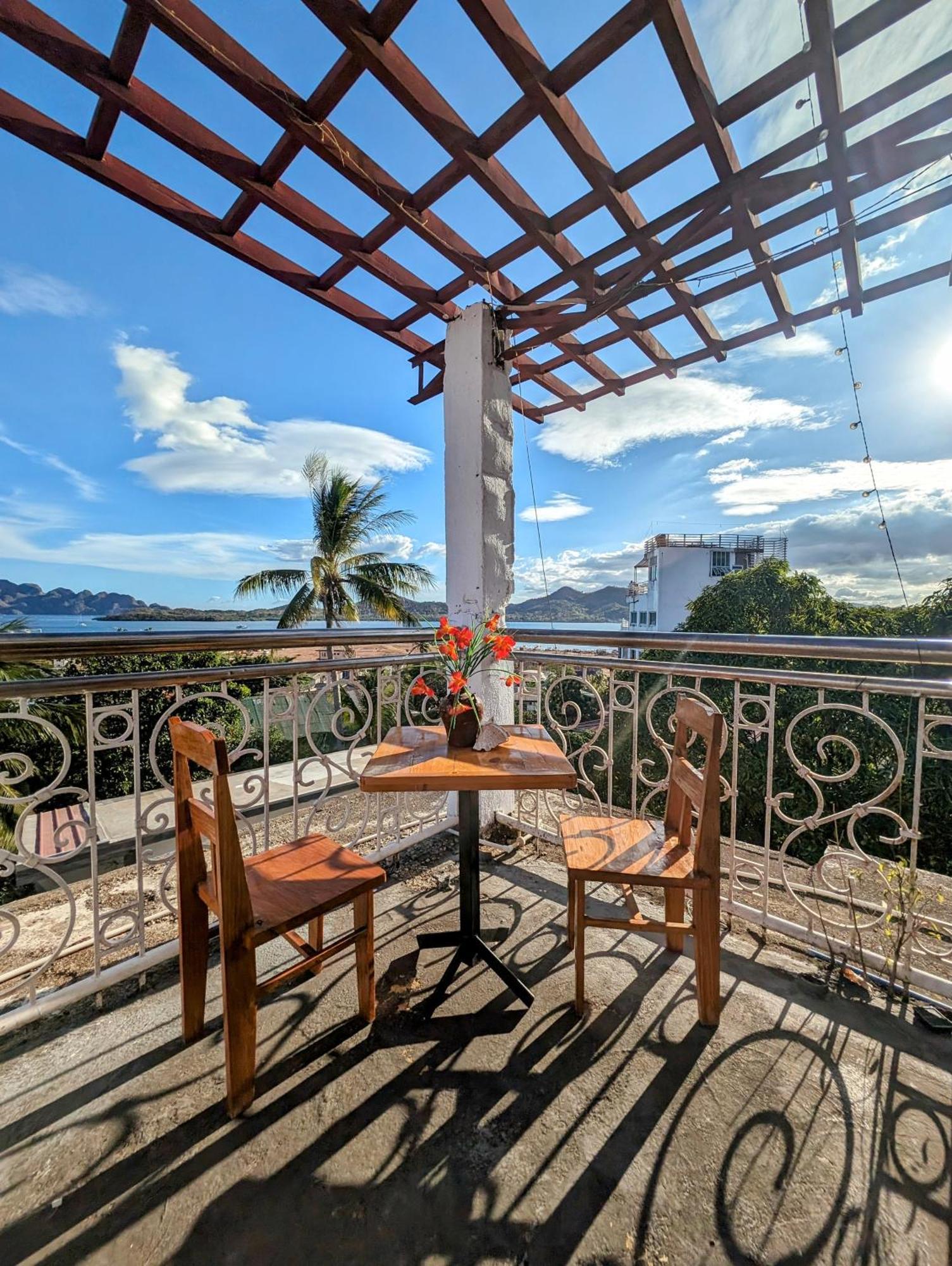 Screaming Gecko Hostel Busuanga Exterior photo