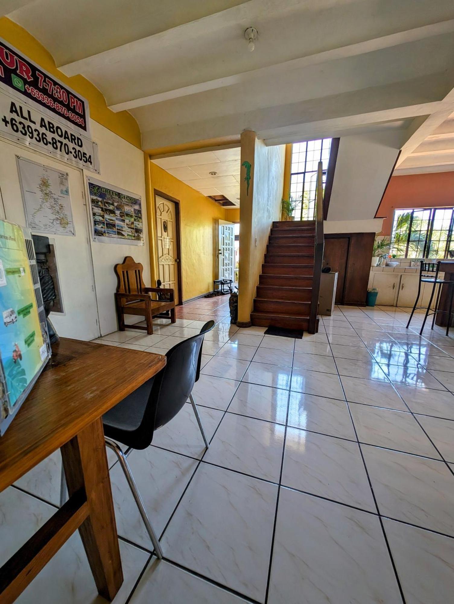 Screaming Gecko Hostel Busuanga Exterior photo