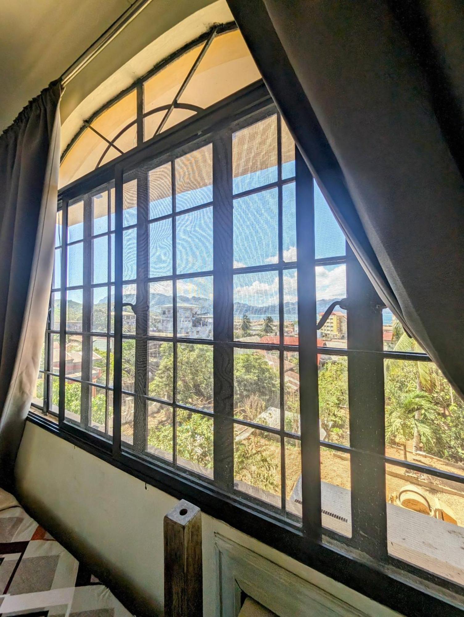Screaming Gecko Hostel Busuanga Exterior photo