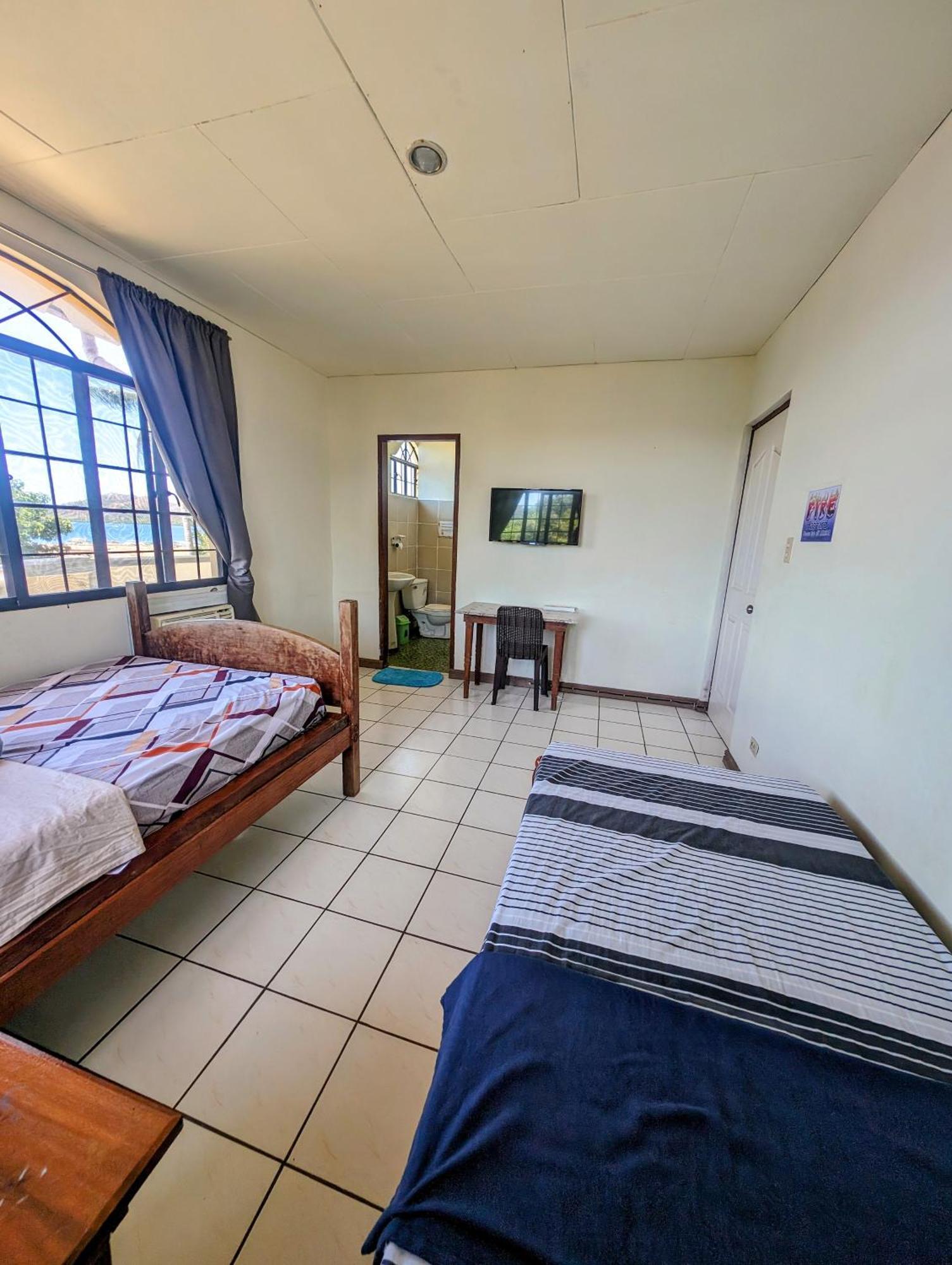 Screaming Gecko Hostel Busuanga Exterior photo