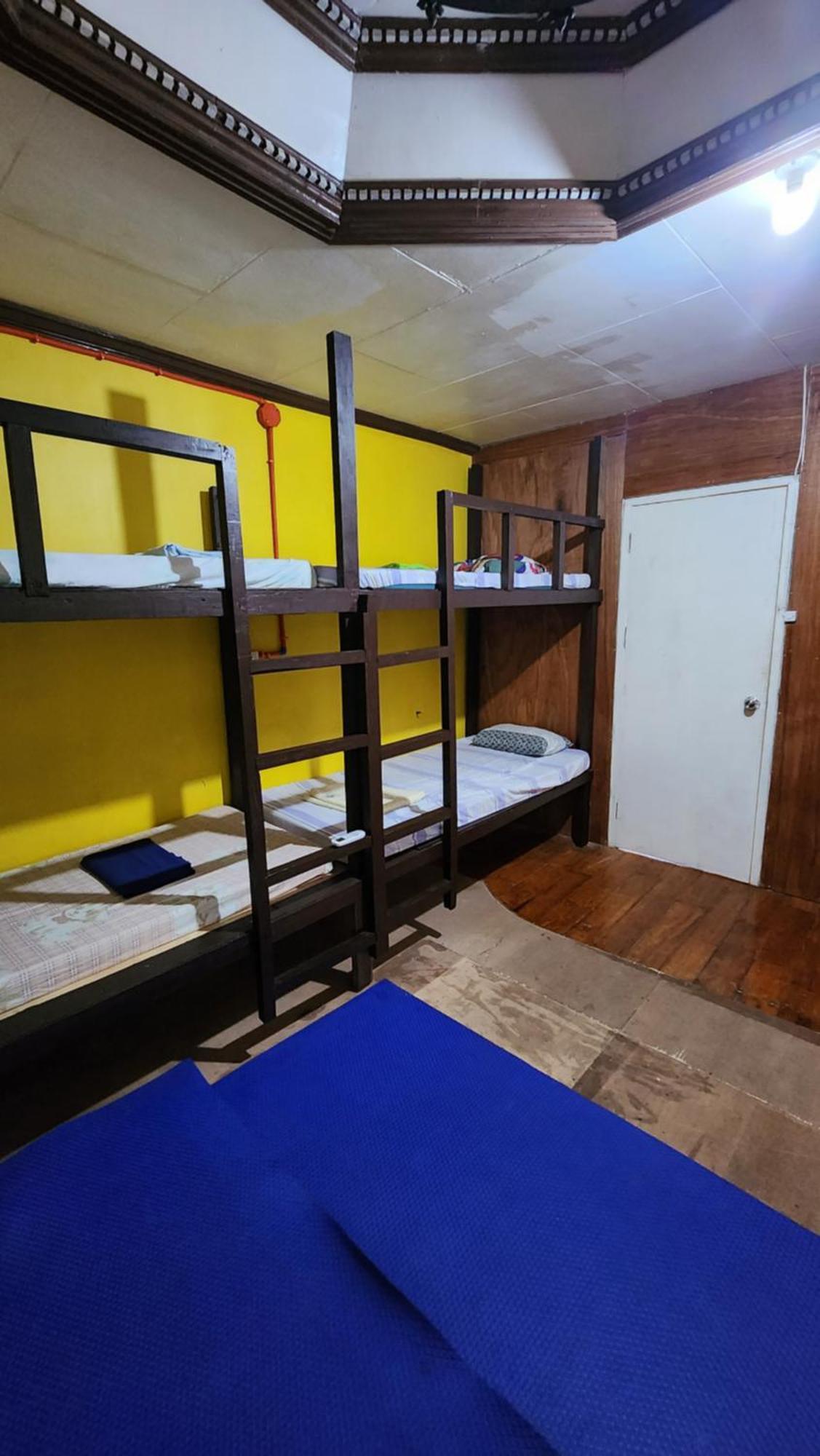 Screaming Gecko Hostel Busuanga Exterior photo